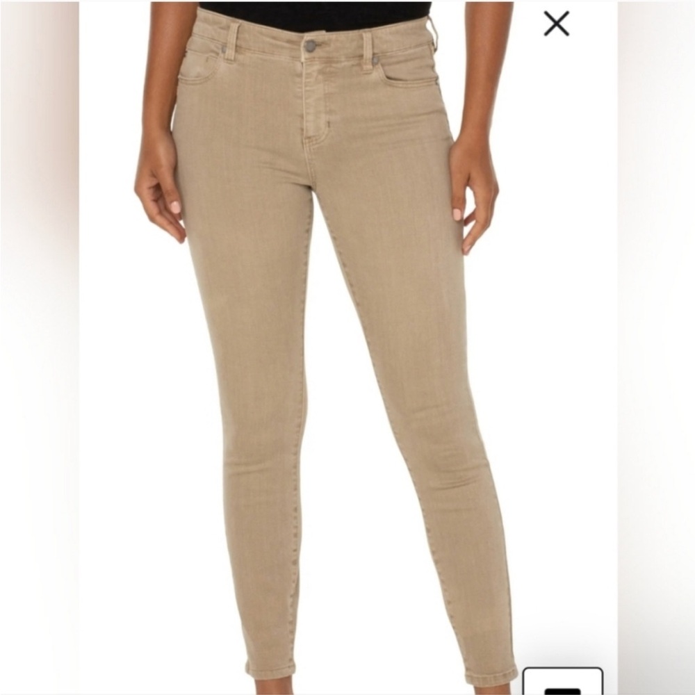 Liverpool Jeans Company Women's Skinny Jeans in Khaki